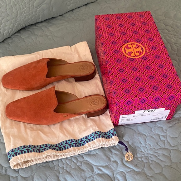 Tory Burch Women's Desert Spice Suede Mules - Picture 10 of 10